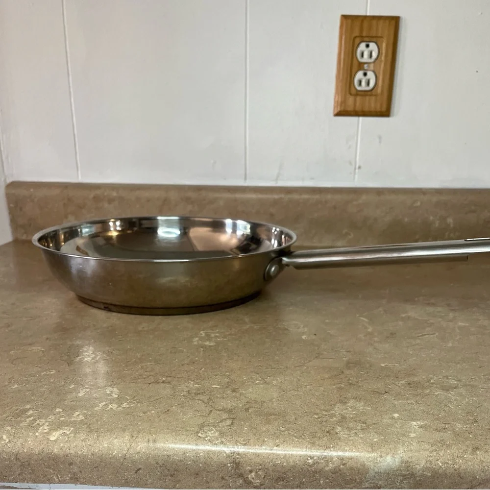 Wolfgang Puck’s 11’ Skillet - Polished Silver Finish